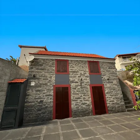 Calheta 2 Bedroom Traditional House *